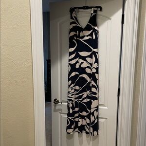 Elegant Navy and Cream Floral Maxi Dress
